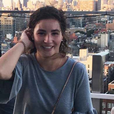 Schülerin der SABEL Fachoberschule Kronach